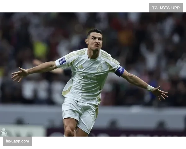 C罗再度成为焦点沙特媒体热议其全新庆祝动作引发球迷狂欢